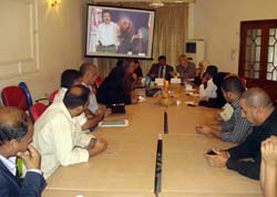 جلسه و بیانیه کمیته حمایت از خانواده های متحصن در درب اشرف