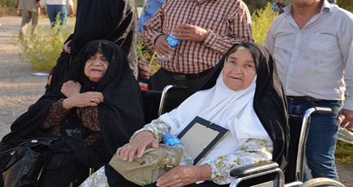 مادری می گفت: من به امیدی آمدم به این خاک...