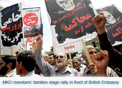 MKO Members' Families staged rally in front of UK Ebmassy