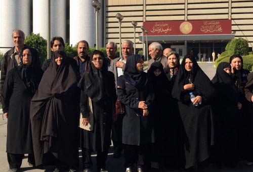 TTL residents' families at Iraqi Parliament