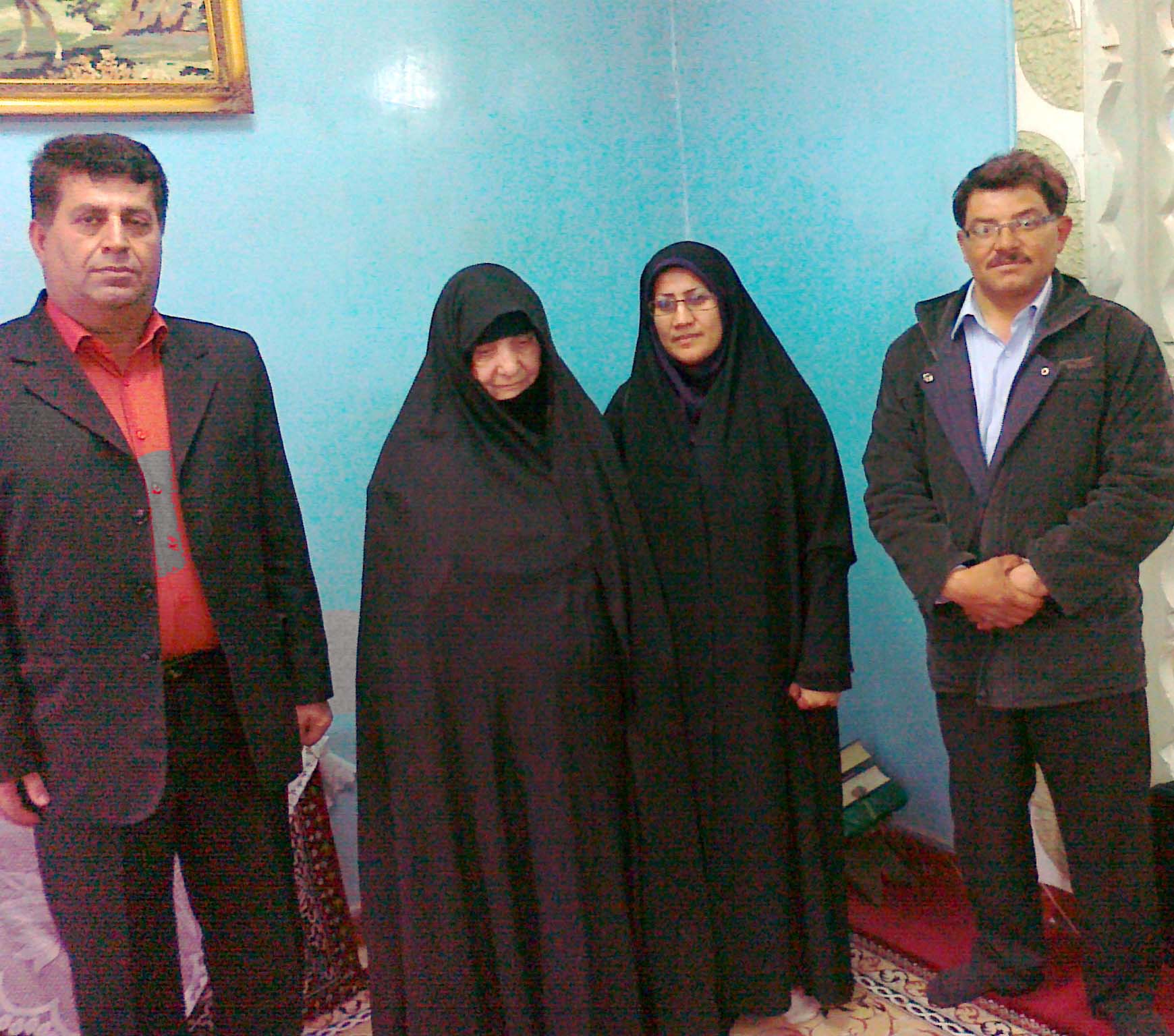 Nejat Society Khuzestan Branch visit families of Ashraf captives