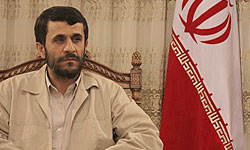 العراق يستخدم زيارة أحمدي نجاد في تسوية قضایا