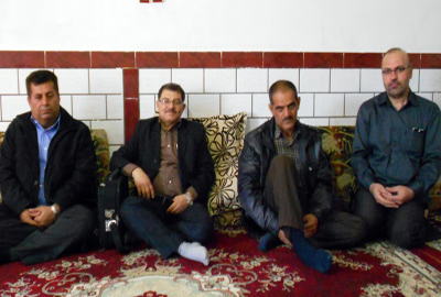 دیدار اعضای انجمن خوزستان با خانواده نورمراد کله جویی از اسیران فرقه رجوی