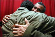 گزارشی از مراسم بازگشت چهار تن از جداشدگان خوزستانی به کانون خانواده!
